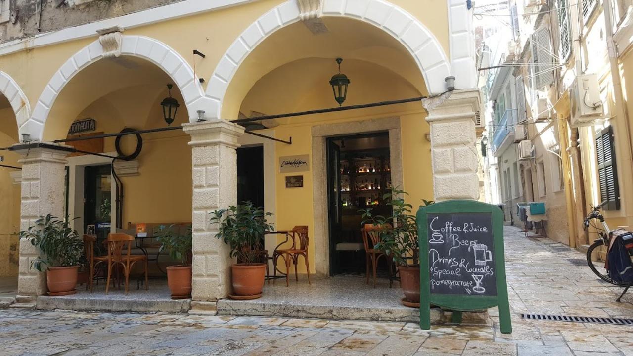 Mary'S Melodies At Corfu Old Town Exterior photo